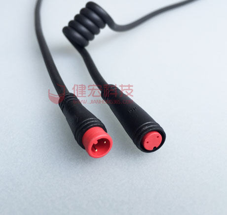 iphone手機上都要用防水連接器了