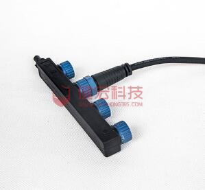 路燈安裝體現(xiàn)F型路燈電源防水插頭性能優(yōu)勢(shì)