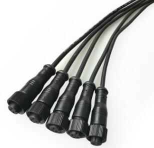 能從價格上去選擇防水連接線嗎？