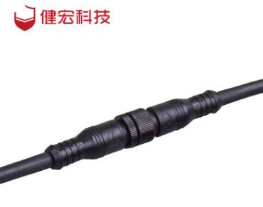 戶外防水插頭在加工生產(chǎn)中要注意哪些方面?