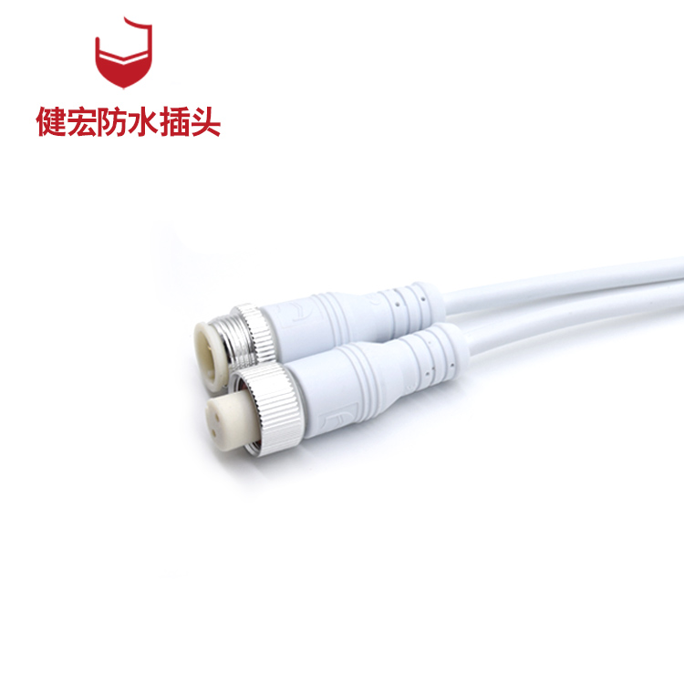 專業(yè)生產廠家告訴你怎樣延長防水公母插頭的使用壽命